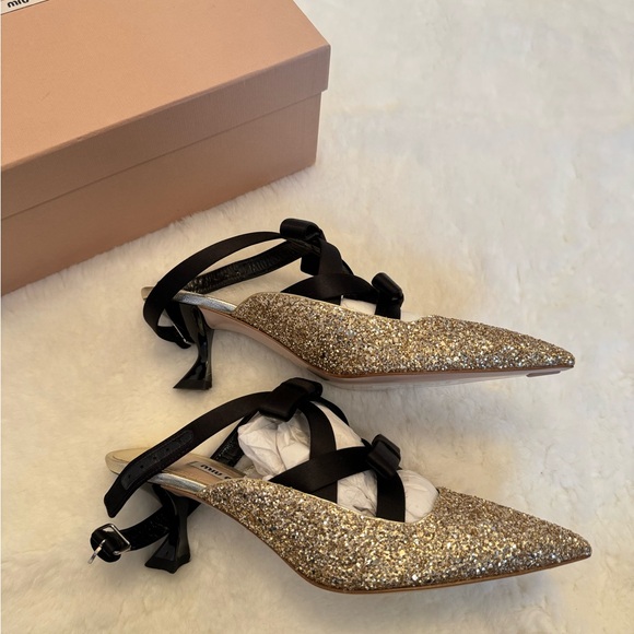 NWT MiuMiu Glitter Bow Heels - size 38 - Picture 7 of 8